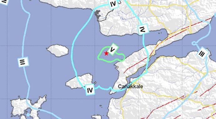 Ege Denizi&#039;ndeki depremde tsunami tehlikesi var mı?