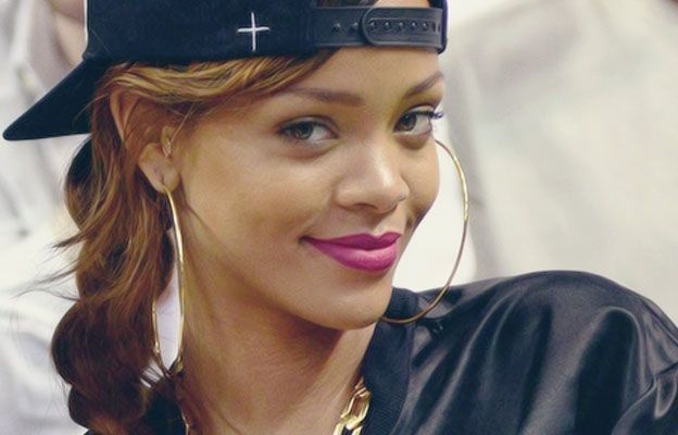 Instagram&#039;dan Rihanna şoku!
