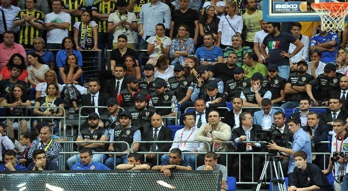 Galatasaraylı yöneticilere loca şoku