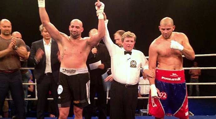 Türk boksör Erkan Teper Avrupa şampiyonu oldu