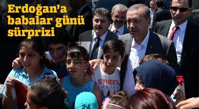 Erdoğan&#039;a babalar günü sürprizi