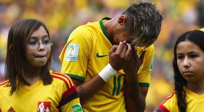 Neymar gözyaşlarını tutamadı