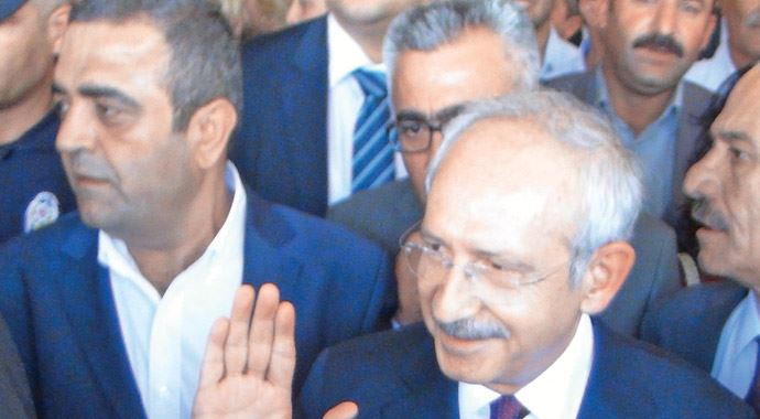Kılıçdaroğlu Diyarbakır&#039;da &#039;anahtar&#039; oyların peşinde