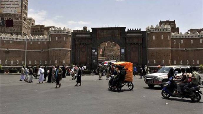 Yemen&#039;de normal motosiklet yasaklandı, yeni moda &#039;Tuk Tük&#039;