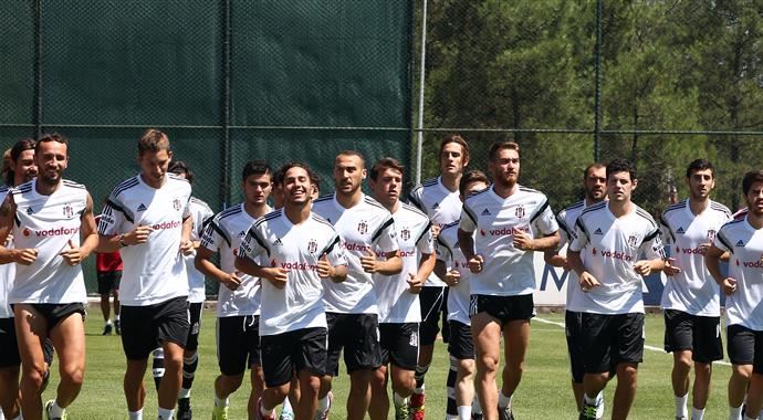 Beşiktaş&#039;ta yeni sezon hazırlıkları sürüyor