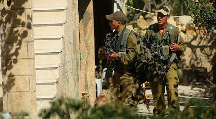 İsrail 17 günde 585 Filistinliyi gözaltına aldı