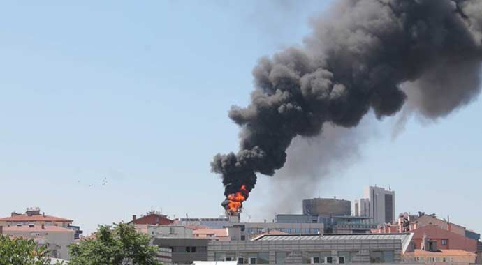 Ankara&#039;da korkutan otel yangını