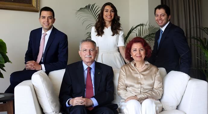 Ekmeleddin İhsanoğlu&#039;ndan aile fotoğrafı