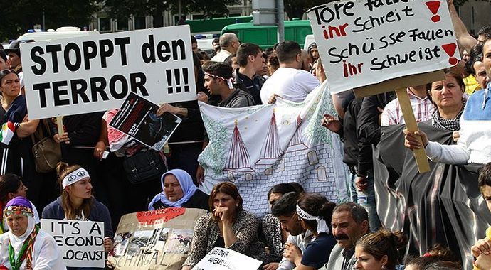 Almanya&#039;da Yezidiler IŞİD&#039;i protesto etti