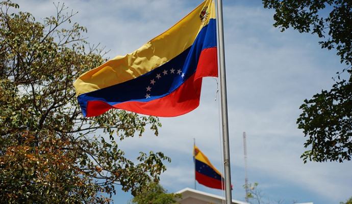 Venezuela Hükümeti istifa etti