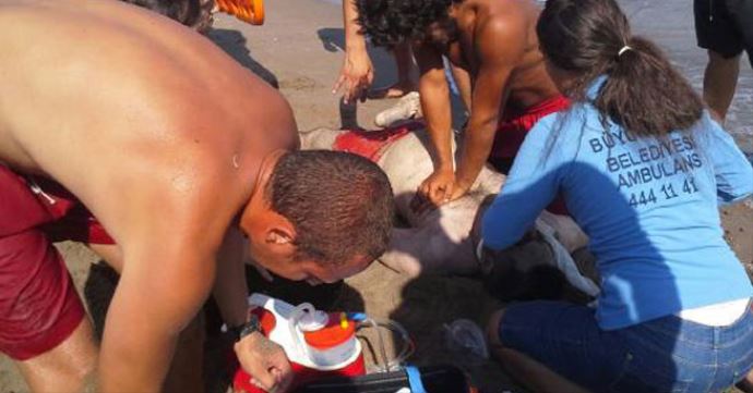Kandıra sahillerinde 2 kişi boğularak can verdi