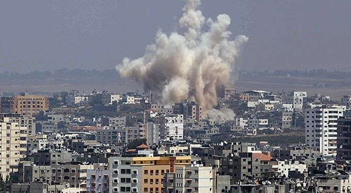İsrail Filistin Meclis binasını bombaladı