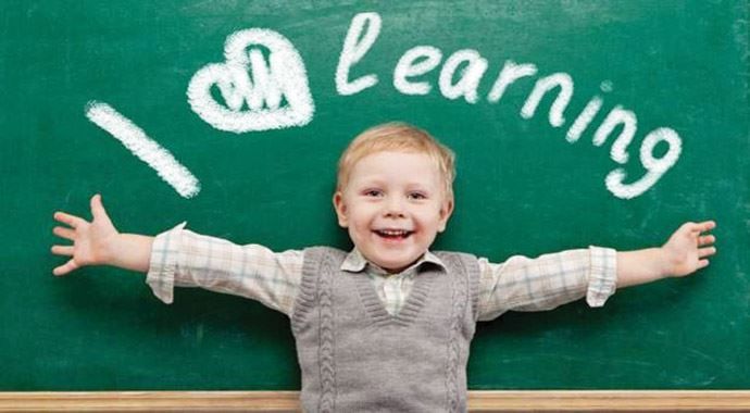 Çocukların beyni en az 3 dil öğrenmeye programlı