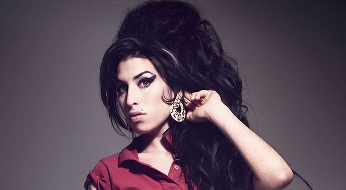 Amy Winehouse için bakın ne yaptılar!