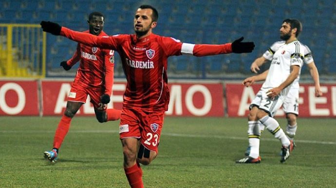 İlhan Parlak, Süper Lig&#039;de 2. kez dalya yaptı