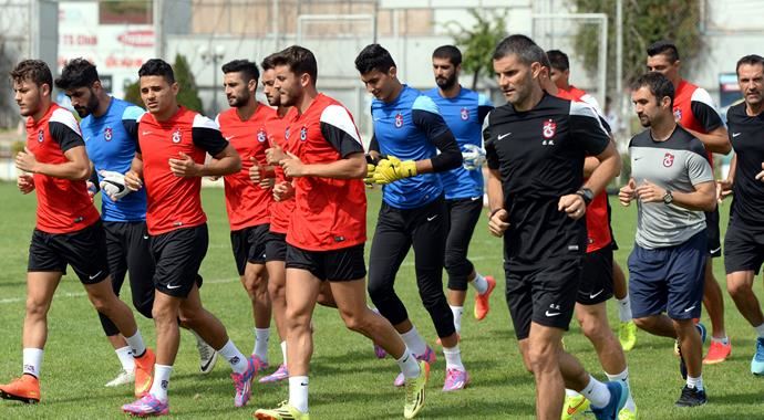Trabzonspor gruplara moralli başlamak istiyor