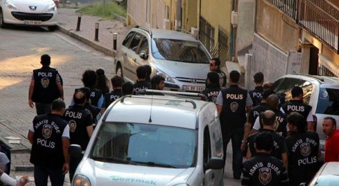 Adana&#039;da bin 750 polisle şafak baskını