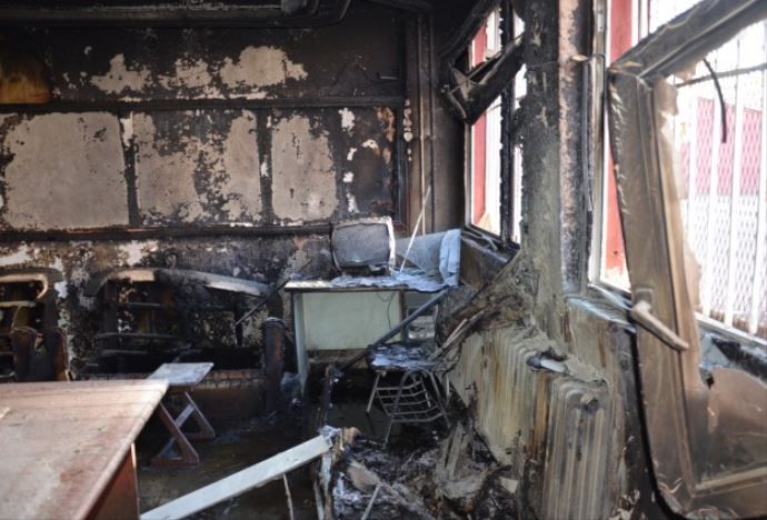 Yüksekova&#039;da 2 okul daha yakıldı