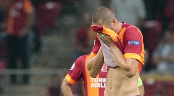 Galatasaray&#039;da taraftar destek mi, köstek mi oluyor?