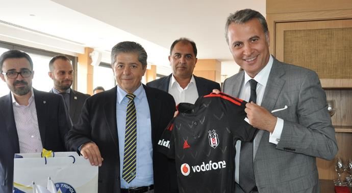 Beşiktaş&#039;tan Asteras Tripolis ve UEFA delegesine yemek