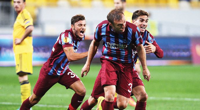 Metal fırtına! Trabzonspor UEFA Avrupa Ligi&#039;ne süper başladı