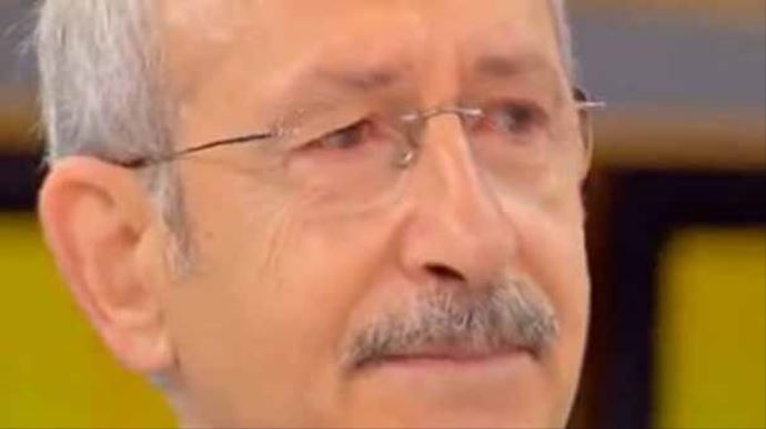 Kemal Kılıçdaroğlu canlı yayında ağladı, işte sebebi!