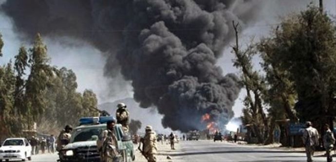 Afganistan&#039;da çatışma: 5 ölü 10 yaralı