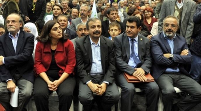 HDP&#039;li 3 milletvekili, açlık grevine başladı