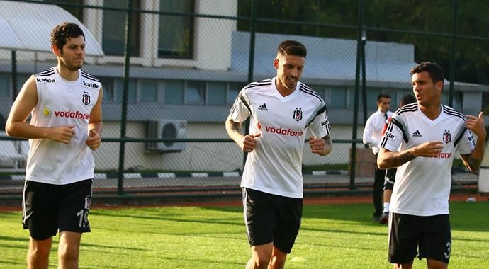 Beşiktaş, Çaykur Rizespor maçına bileniyor
