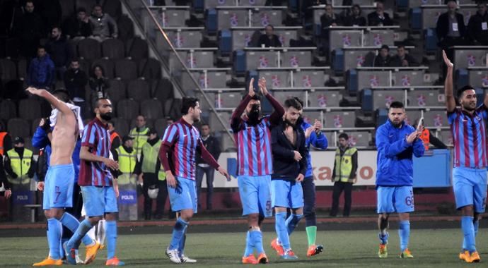 Trabzonspor Avni Aker&#039;de mutlu