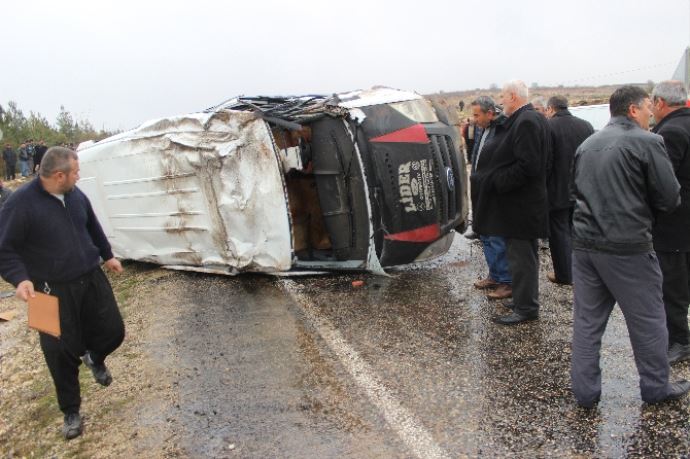 Gaziantep&#039;te feci kaza: 1 ölü, 8 yaralı