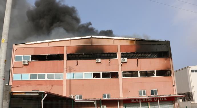 Denizli&#039;de fabrika yangını