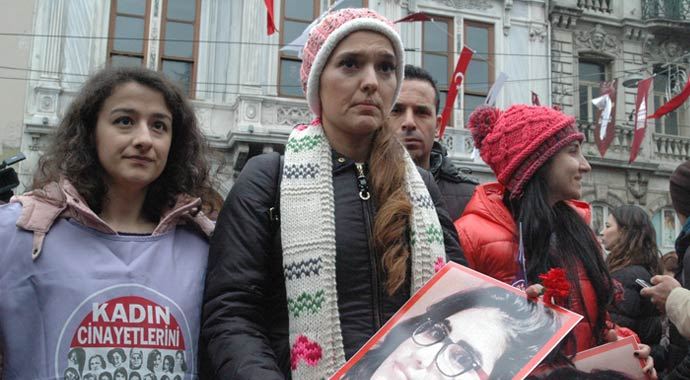 Demet Akalın&#039;dan CHP&#039;li Aylin Nazlıaka&#039;ya Özgecan tepkisi