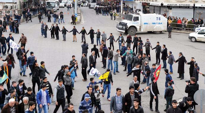 Öcalan&#039;a rağmen provokasyon