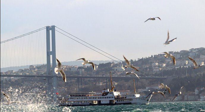 Lodos İstanbul&#039;u felç etti