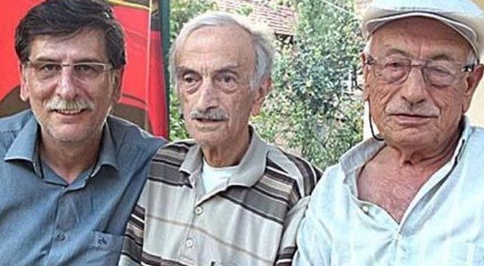 73 yaşındaki ikizler beşer dakika arayla vefat etti
