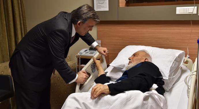 Abdullah Gül&#039;ün babası hastaneye kaldırıldı