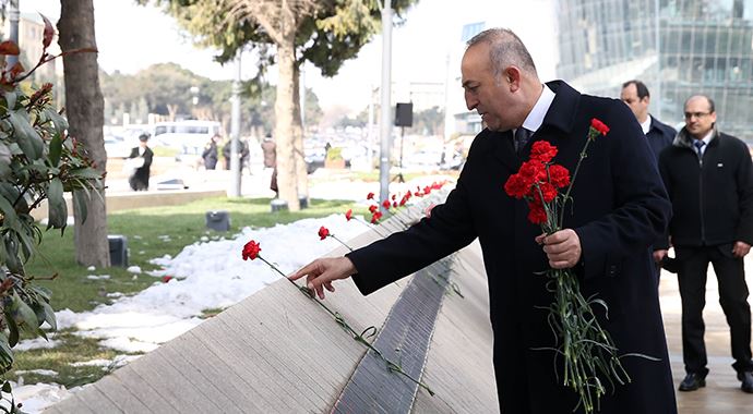 Dışişleri Bakanı Çavuşoğlu: &#039;Hocalı&#039;da katledilen kardeşlerimizi rahmetle anıyoruz&#039;