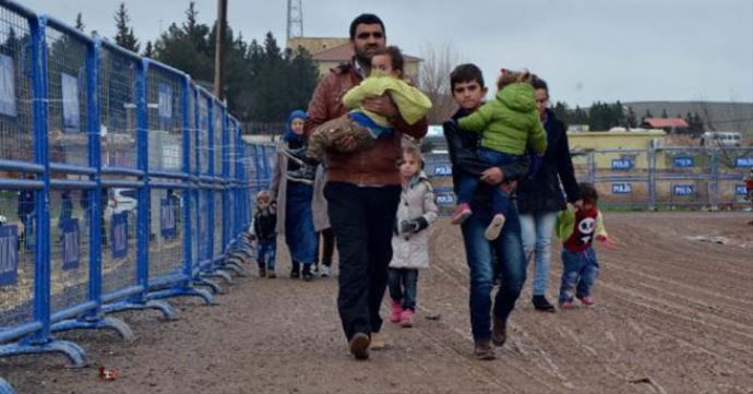 Suriyeliler Kobani&#039;ye dönüyor
