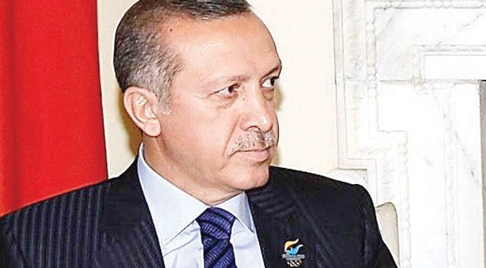 Erdoğan&#039;dan eleştiri: Faizi indirmek için daha ne bekliyor