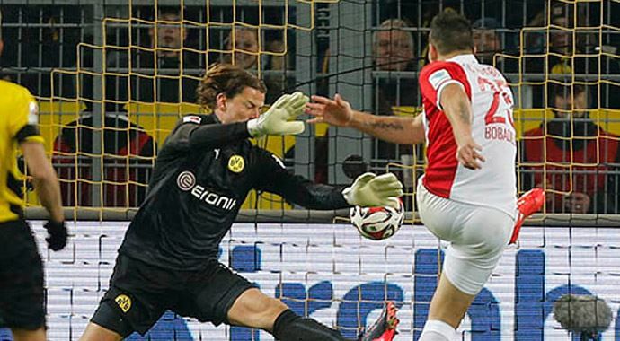 Borussia Dortmund&#039;un çöküşü sürüyor 