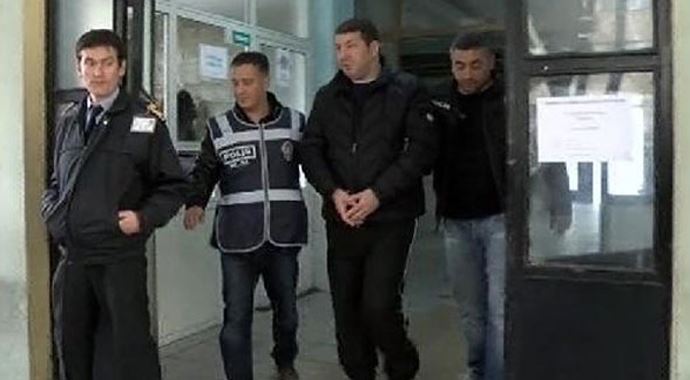 Polis Sedat Şahin&#039;i arıyor, kardeşinin intikamını alacak!