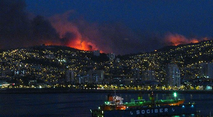Şili&#039;de orman yangını: 4 bin 500 kişi tahliye edildi!