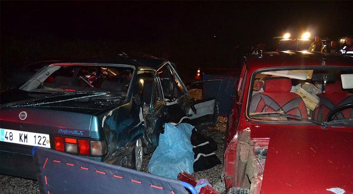 Bir zincirleme kaza da Muğla&#039;da: 1 ölü