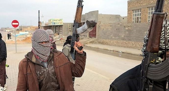 Terör örgütü IŞİD ablukasındaki kentte 10 kişi açlıktan öldü!