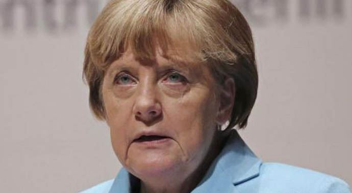 Merkel, &#039;Euro başarısız olursa, Avrupa başarısız olur&#039;