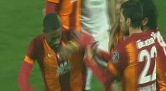 Galatasaray&#039;da maç sonu olay!