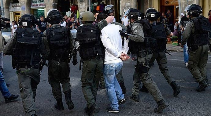 İşgalci İsrail güçleri, 7 Filistinli&#039;yi gözaltına aldı