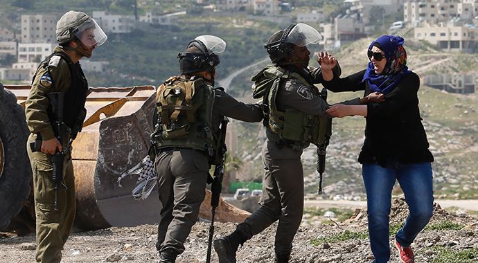 İşgalci İsrail güçleri, 6 Filistinliyi daha gözaltına aldı