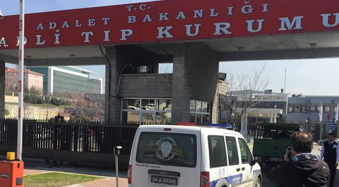 İstanbul&#039;daki patlamada ölen şahsın cenazesi Adli Tıp&#039;tan alındı